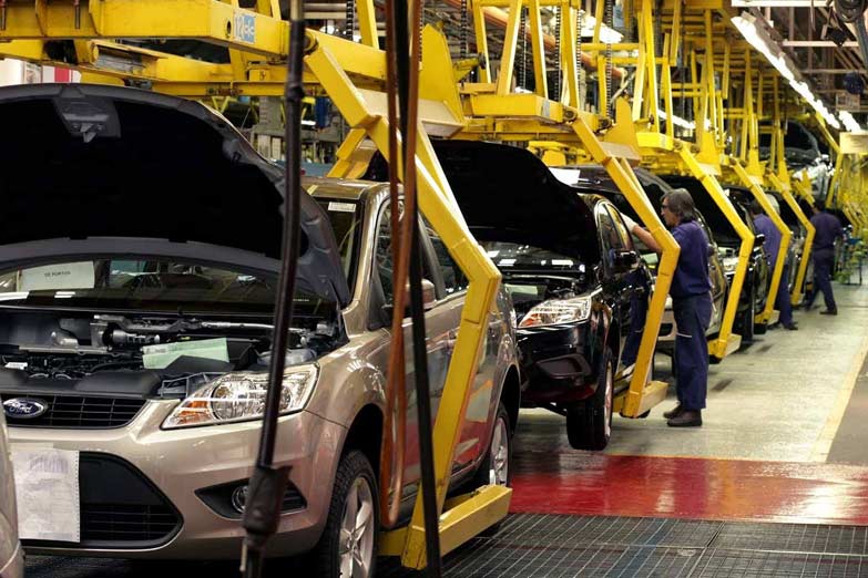 Alarma: volvió a caer la producción automotriz y peligran los empleos