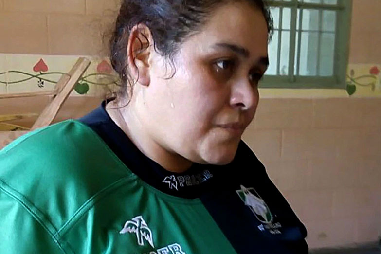 Murió esposada y en terapia intensiva