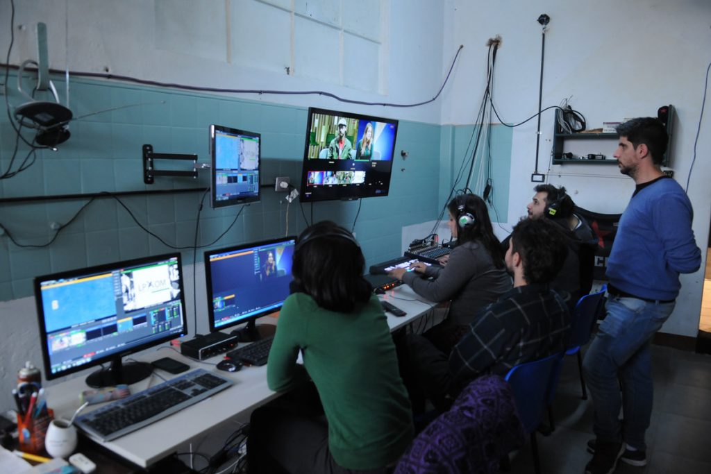 El gobierno busca disolver el FOMECA, un organismo clave para los medios comunitarios de todo el país