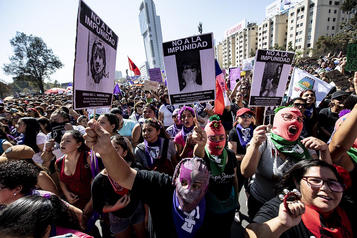 “Fuimos más de tres millones”: las impresionantes movilizaciones del 8M en un Chile convulsionado