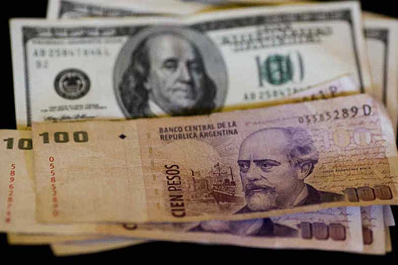 En la era Macri, el dólar subió 515%