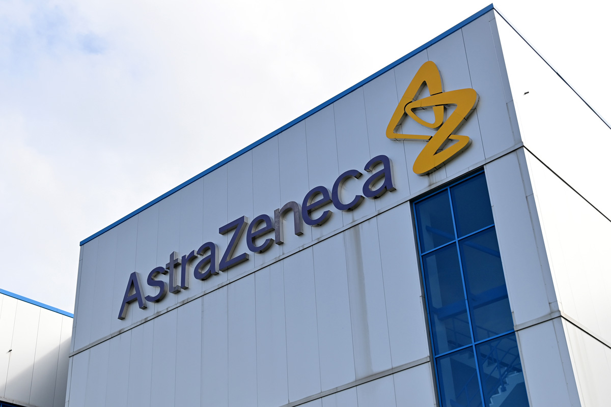 La UE reitera que endurecerá las condiciones de las exportaciones de AstraZeneca si no recibe las dosis prometidas