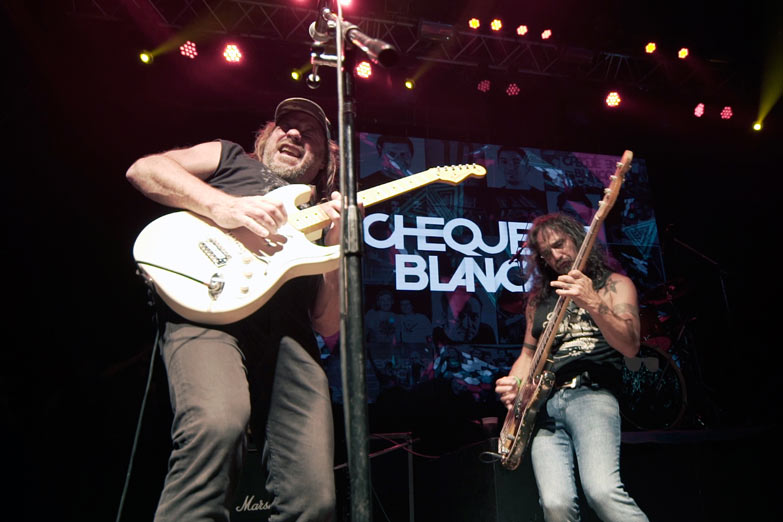 La Renga cerró la fiesta de Cheque en blanco y La Garganta Poderosa