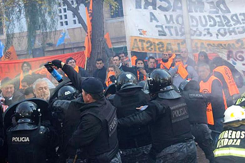 Cortes, movilización y represión en Mendoza