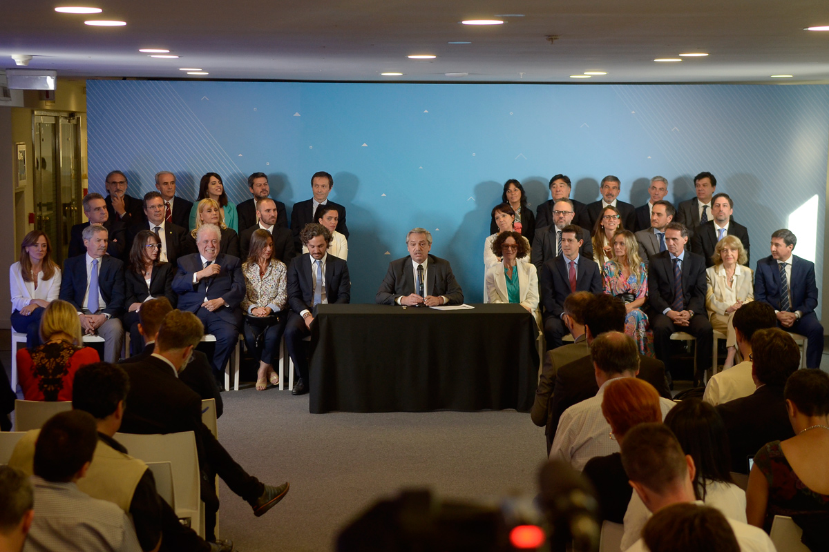 «Los convoco a que hagamos la epopeya de hacer otro país»