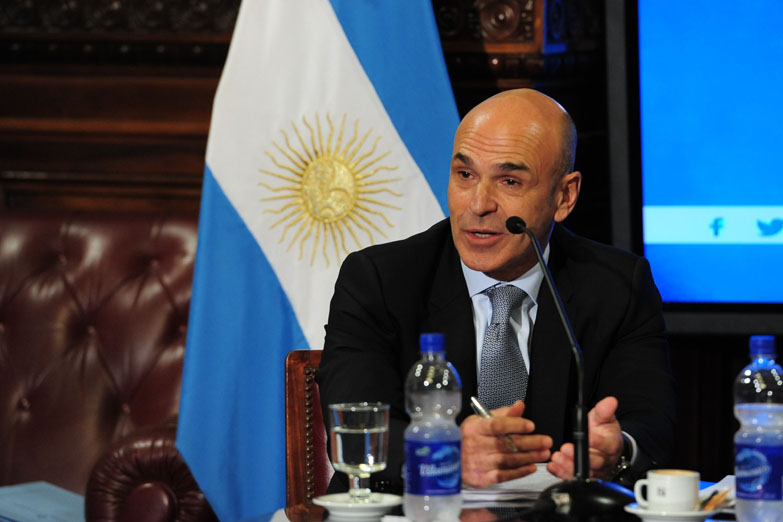 Arribas quedó imputado y reclamaron información sobre las transferencias