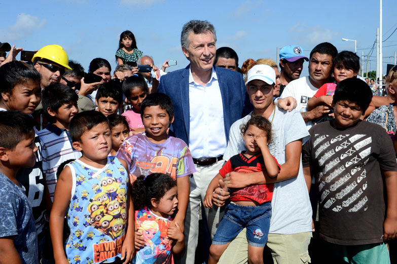 Macri: «Hacen falta 20 años para sacar a los argentinos de la pobreza»