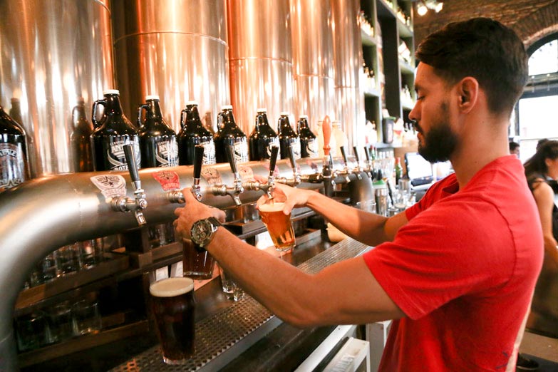 Tirada y de calidad: bares y homebrewers impulsan el boom de la cerveza artesanal