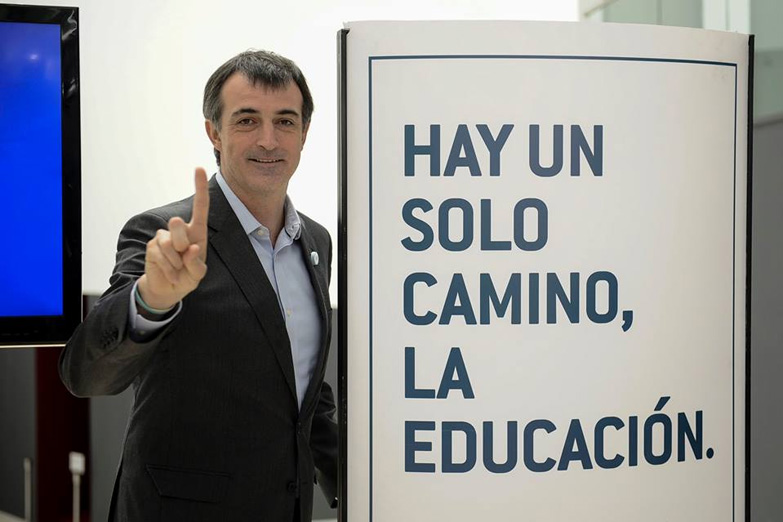 Acusan a Esteban Bullrich de «violar» derechos de pueblos originarios