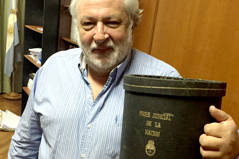 «Cómo es posible que se inicie un jury porque no les gusta lo que uno opina»