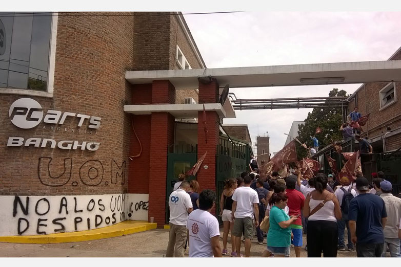 Banghó echará la mitad de sus empleados por la quita de aranceles