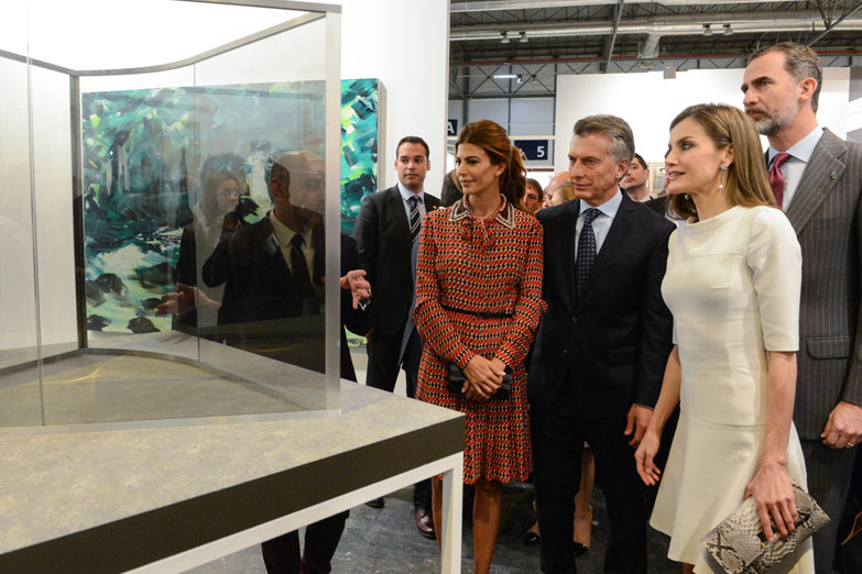 El presidente visitó la feria ARCO junto a los reyes