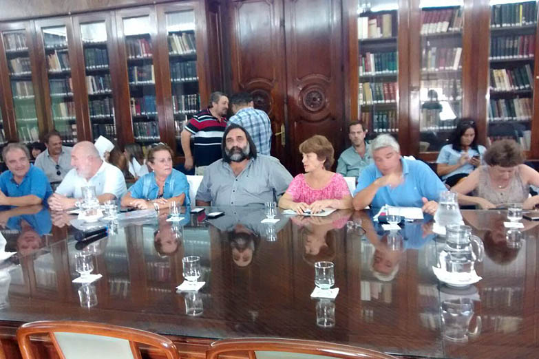 Provincia: no hubo acuerdo con los docentes y Vidal convocará  a 60 mil voluntarios