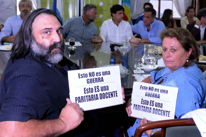 Amenazaron a Baradel con asesinarle un hijo si no frena el paro