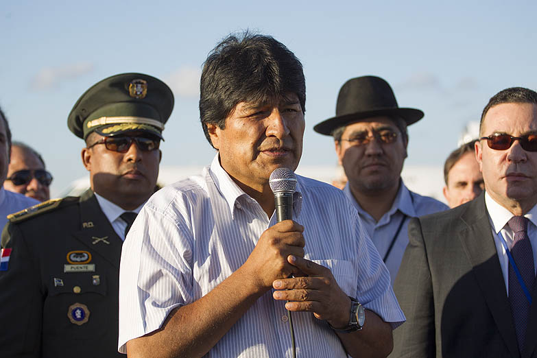 Evo evoluciona bien de un virus «tratable» en Cuba