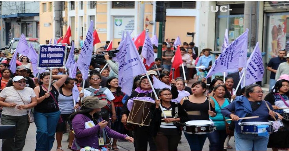 Paramos, nos levantamos y alzamos de nuevo la voz (Guatemala)