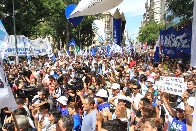 Macri cargó contra los gremios: “No creo en movilizarse y hacer paro”
