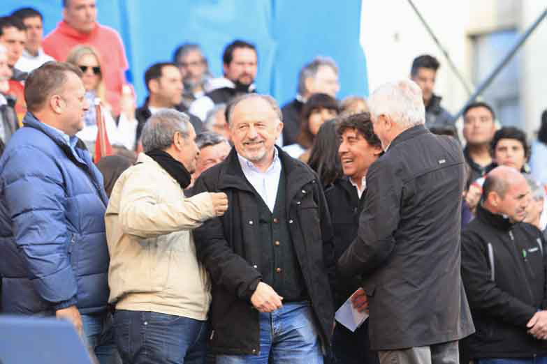 La CTA se adelantó al triunvirato y llamó a un paro general para el 30 de marzo