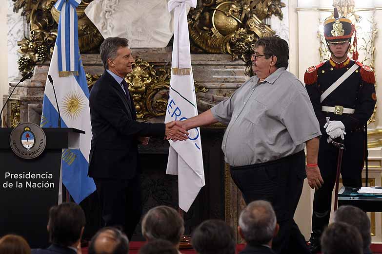 Macri lanzó un programa automotriz con la incógnita en el empleo