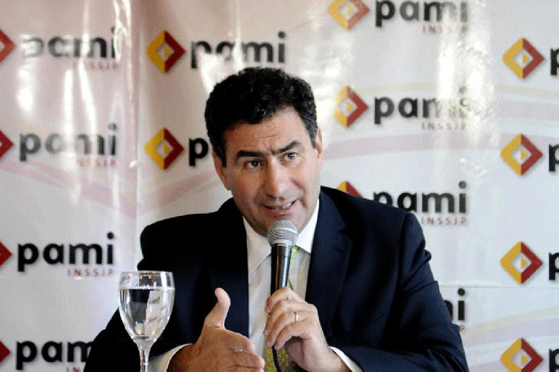 Otra baja en Cambiemos: Carlos Regazzoni renunció al PAMI