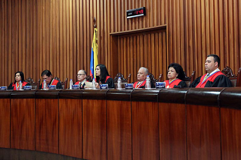 La corte venezolana asume competencias de la Asamblea