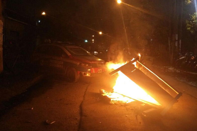 Acusan a Grindetti y Kravetz por la represión en un comedor del MTE