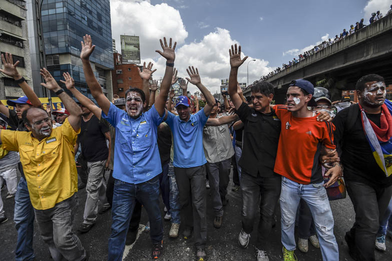 Un muerto en una manifestación contra el gobierno venezolano