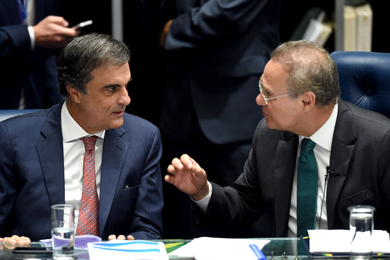 El ex titular del senado brasileño toma distancia del presidente Temer