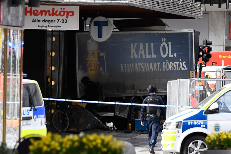 Un ataque terrorista en Estocolmo provocó cuatro muertos