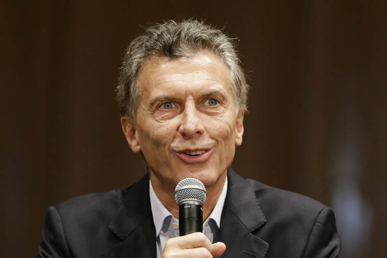 La ilegalidad y el doble discurso de Macri; por José Campagnoli