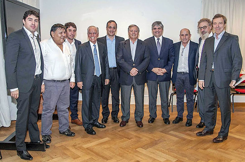 Se firmó el acuerdo petrolero en Chubut que flexibiliza el convenio