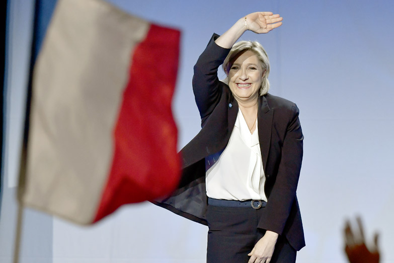 La ingrata tarea de los franceses: decidir por el mal menor en el balotaje
