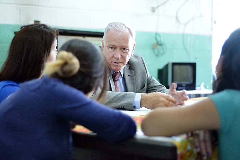 Acción judicial para que Carlos Mahiques no asuma en la Cámara de Casación