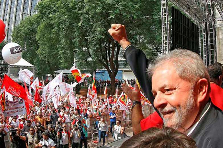 Curitiba espera a Lula ante un nuevo embate judicial