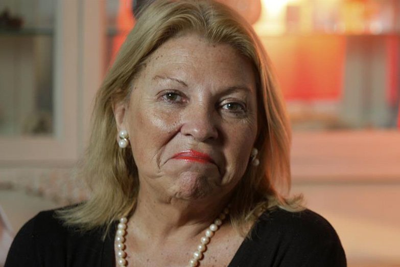 Carrió pidió domiciliaria para represores y juzgar a las organizaciones armadas