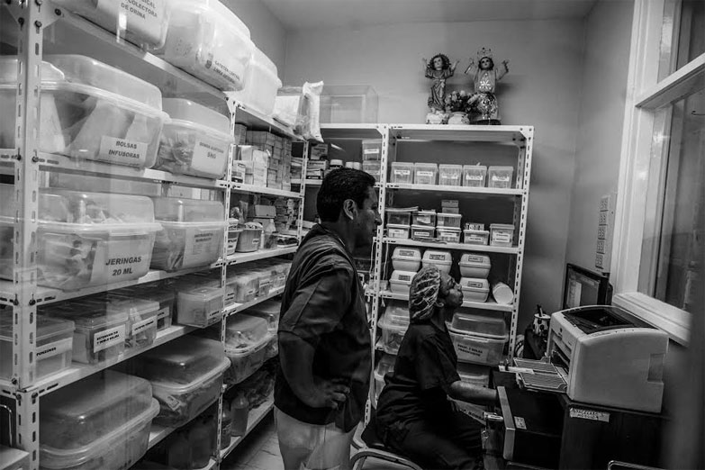 La vida tiene precio: ¿Cómo las farmacéuticas multinacionales deciden el acceso a la salud en América Latina?