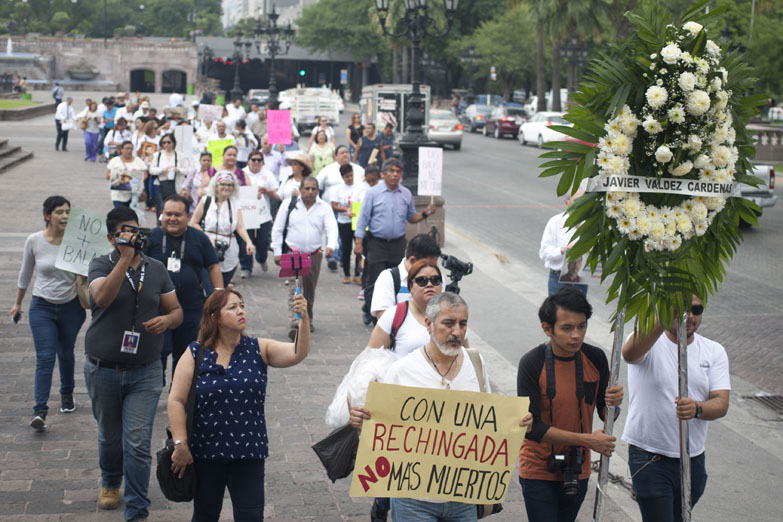 En el desamparo periodistas y defensores de los derechos humanos en México