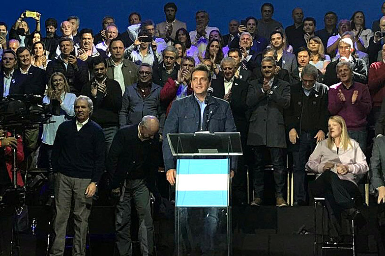 Massa y Stolbizer presentaron «UnPaís» con críticas a CFK y a Macri