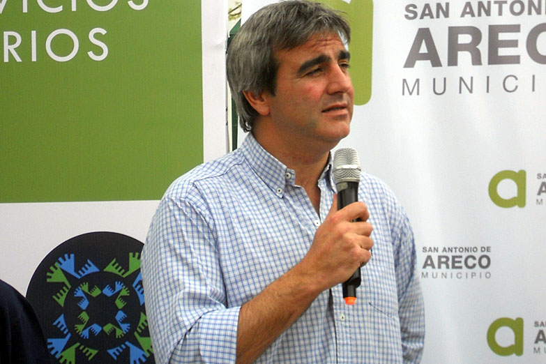 «Lo mejor es hacer una lista de unidad con Cristina candidata»