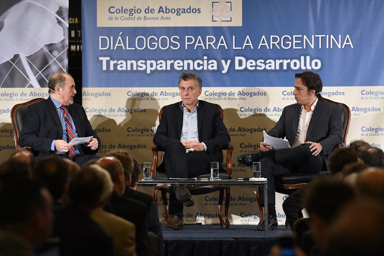 Macri volvió a arremeter contra Gils Carbó y elogió al último Perón