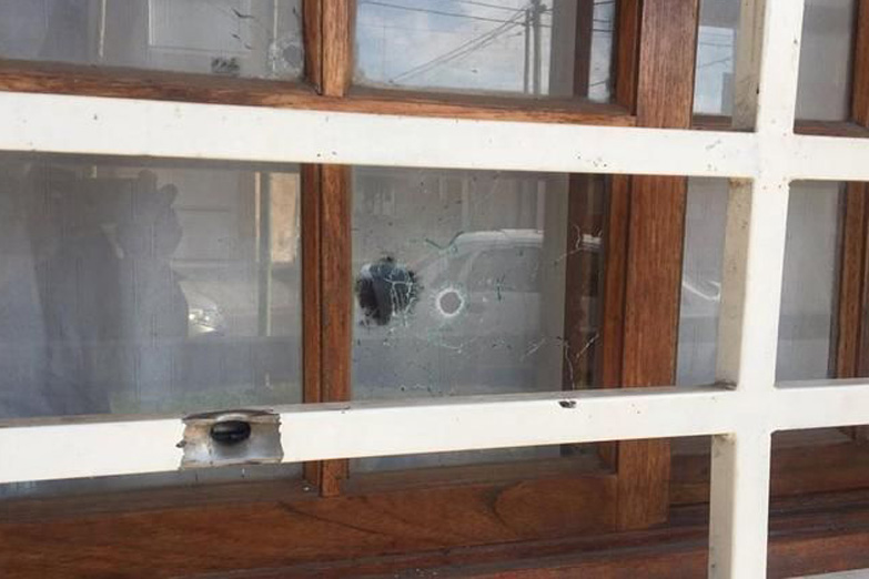 Más de 30 tiros a la casa del titular del gremio de taxistas de La Plata