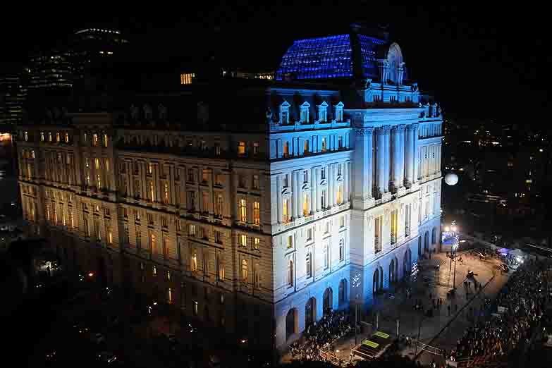 La canciller alemana visitará dos íconos del kirchnerismo: el CCK y el Polo Científico Tecnológico