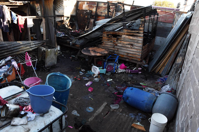 Cuatro nenas murieron carbonizadas en un barrio con cortes de luz y agua