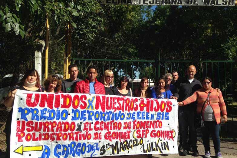 Sigue la toma en la escuela para chicos ciegos de La Plata