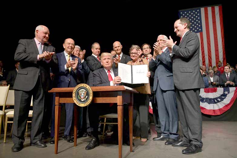 Trump lo hizo de nuevo: fue contra los acuerdos con Cuba