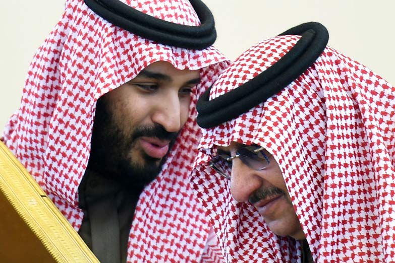 El rey saudita destituye a su sobrino para nombrar heredero del trono a su hijo