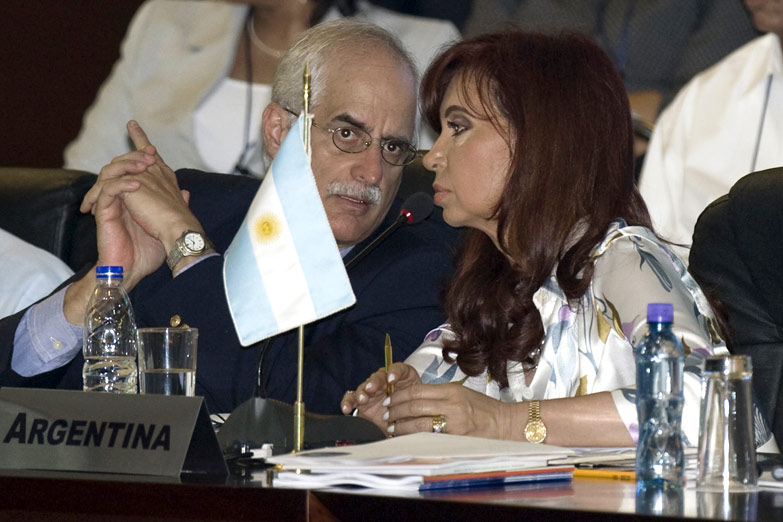 CFK y Jorge Taiana son los candidatos a senadores por la provincia