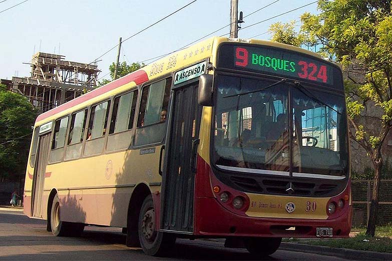 Paro de colectivos en la zona sur del conurbano por un nuevo ataque a un chofer