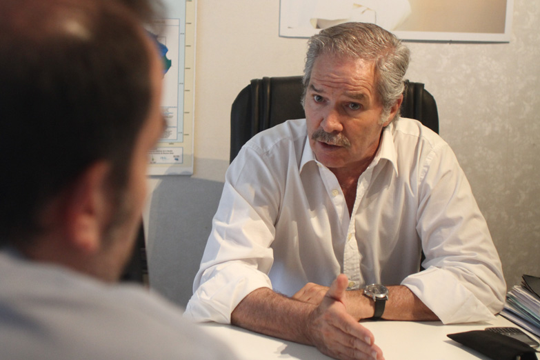 La estrategia electoral de Solá será «romper con la Argentina binaria»