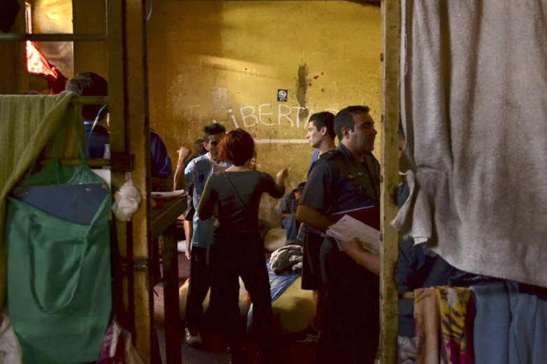 Mujeres y jóvenes, las principales víctimas de tortura en comisarías bonaerenses